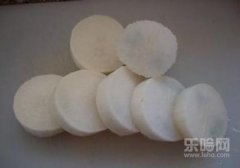 白萝卜切开里面发蓝是怎么回事,白萝卜里面变蓝怎么回事,白萝卜为