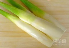 吃茭白要焯水吗,茭白吃前用焯水吗