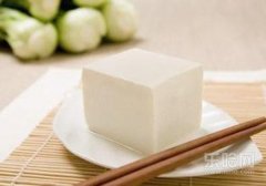 甘蔗不能和什么一起吃,吃甘蔗不能吃什么,甘蔗和什么不能一起吃