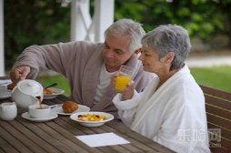 老年人不爱吃饭怎么办,老年人不想吃饭怎么办,老人不爱吃饭怎么办