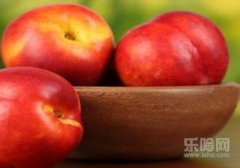 吃油桃的好处和坏处,吃油桃的好处,吃油桃的坏处