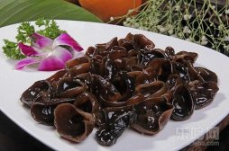 黑木耳的功效与作用及食用方法,黑木耳的功效与作用,黑木耳的作用