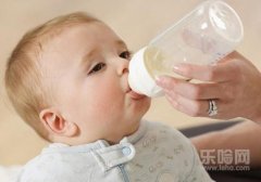 宝宝拉肚子会不会脱水,宝宝拉肚子会脱水吗