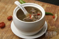 喝什么汤补血补气,喝什么汤补气血,补气血喝什么汤