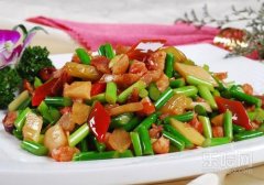 蒜苗不能和什么一起吃,蒜苗不能和什么同食