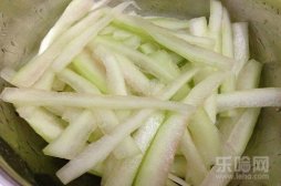 西瓜皮的功效与作用及食用方法,西瓜皮的功效与作用,西瓜皮的功效