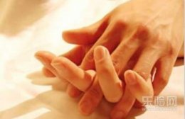 怀孕一个月同房后出血怎么回事,怀孕一个月同房见红了怎么回事,怀