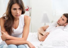 月经推迟10天测试未孕怎么回事,月经推迟十天没来也没怀孕是怎么