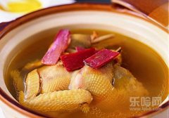 喝鸡汤拉肚子怎么回事,喝鸡汤拉肚子是怎么回事,鸡汤喝了拉肚子怎