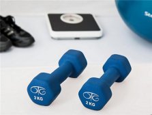 哑铃健身需要注意什么 哑铃健身的误区