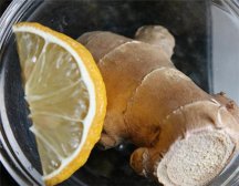 吃生姜上火吗 生姜巧治口腔溃疡