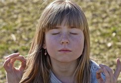 动感单车应该坐着骑还是站着骑