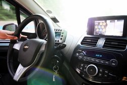 外出旅游晕车怎么办 老晕车试试这些招