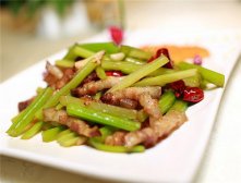 啤酒酱香鸡翅最好吃的做法