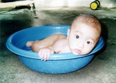 婴儿游泳 婴儿游泳的好处和误区