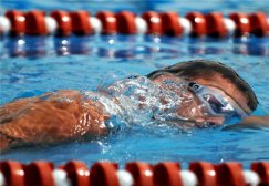 孩子游泳注意补充营养