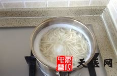 开水锅里下面条怎么煮好吃